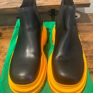 Bottega Veneta Tire Chelsea Ankle Boot